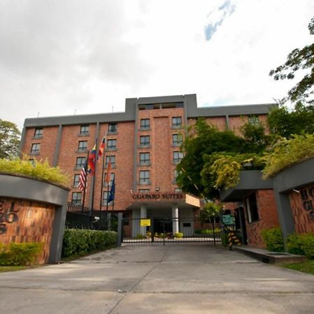 Guaparo Suites Valencia Bagian luar foto