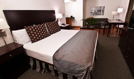 Guaparo Suites Valencia Bagian luar foto