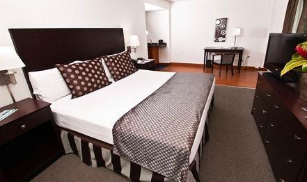 Guaparo Suites Valencia Bagian luar foto